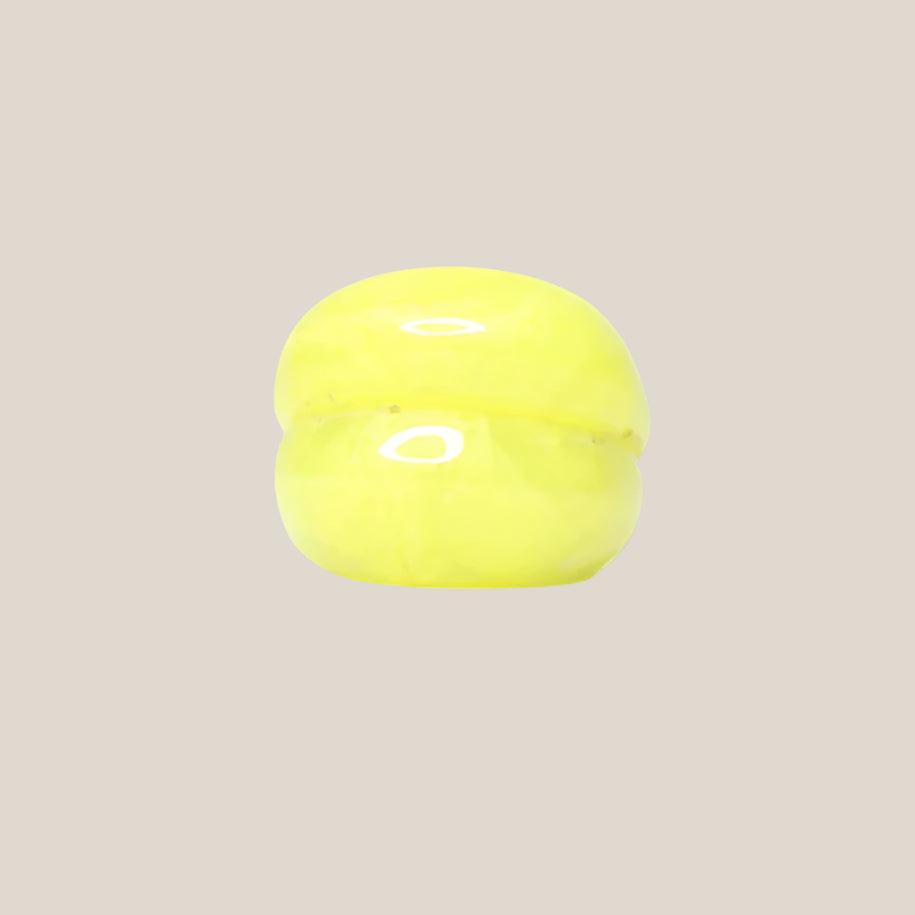 KISS KISS yellow