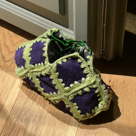 LO NECESARIO | Purple/Green